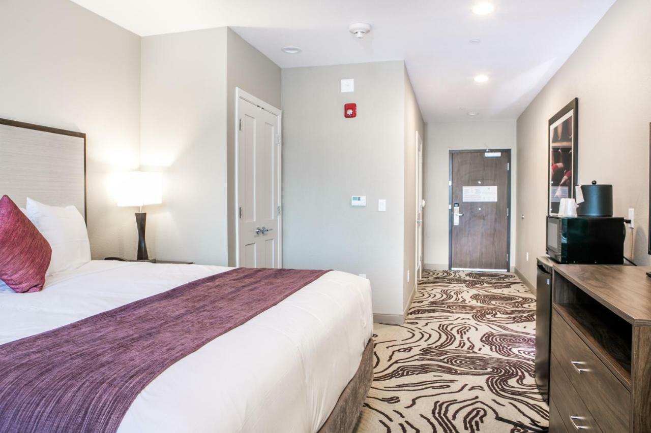 Hotel Siri Downtown - Paso Robles Exterior photo