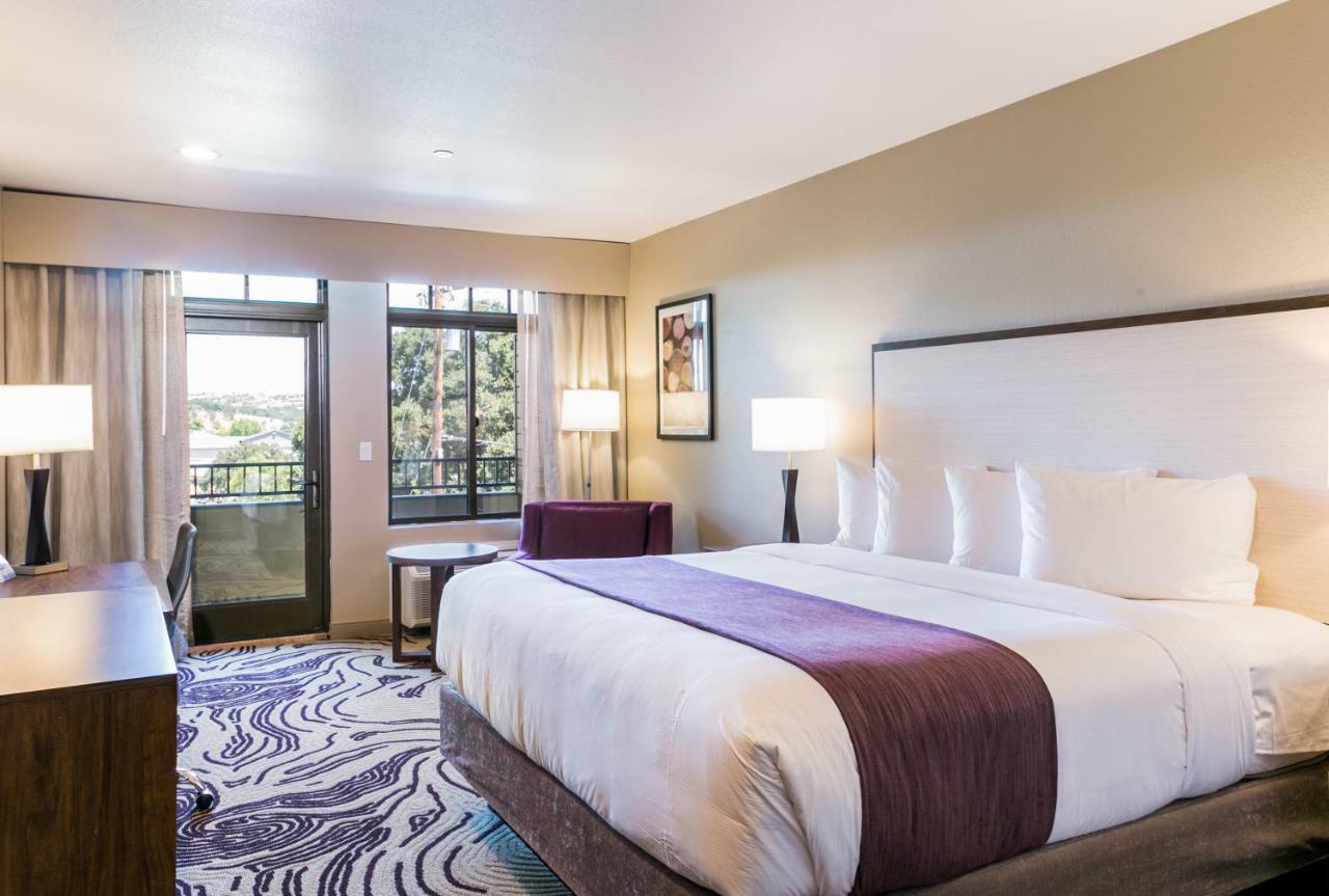 Hotel Siri Downtown - Paso Robles Exterior photo